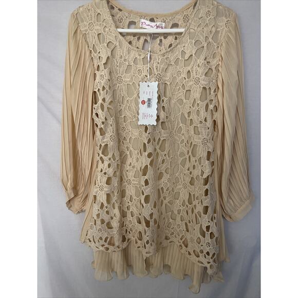 Pretty Angel Tunic Women's Medium Layered Chenille Embroidered Lace Top NWT - Picture 1 of 13